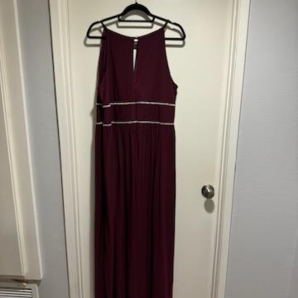 Beautiful Bridesmaid Dress - Picture 6 of 15